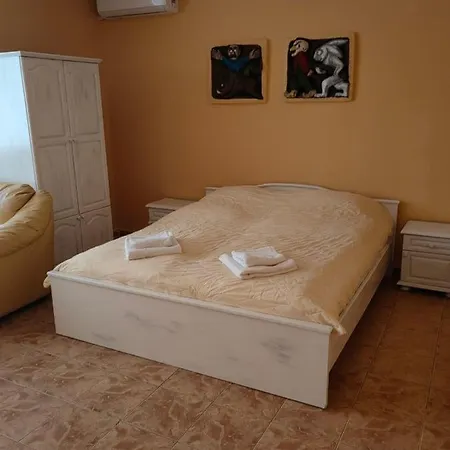 Hotel Хотел Тримата Мускетари Warna