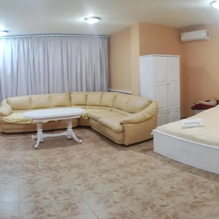 Хотел Тримата Мускетари * Warna