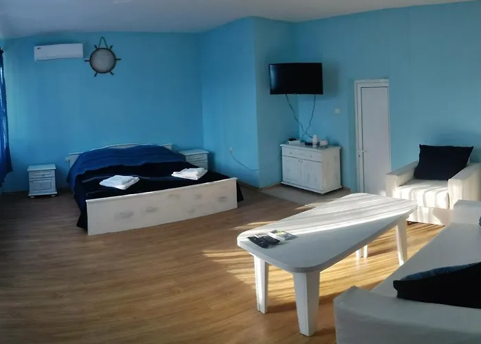 Хотел Тримата Мускетари Várna